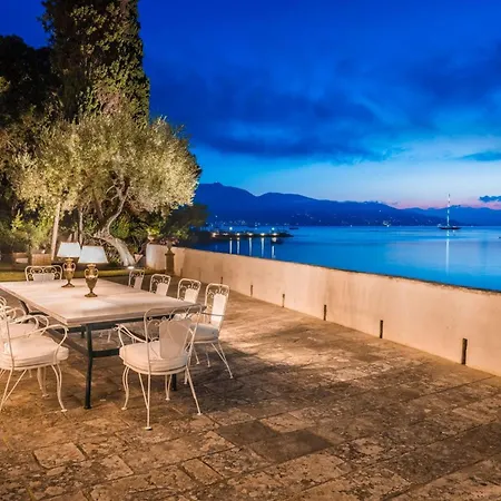 Magnificent Seafront Corfu 5 En-suite Bedrooms The Durrells House Historic Elegance Modern Luxuries Direct Access Private, コルフ島